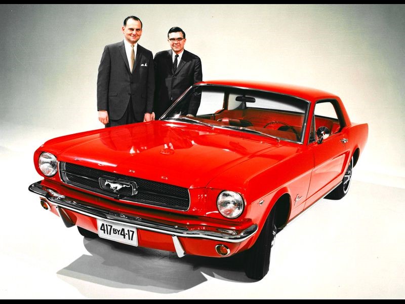 Lee Iacocca e la Mustang del 1965 Lee Iacocca e la Mustang del 1965
